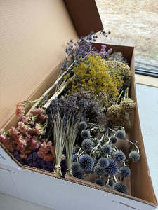 Direct: Large Mixed Dried Flower Box - $99