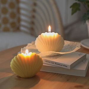 Seashell Candle - White (large)