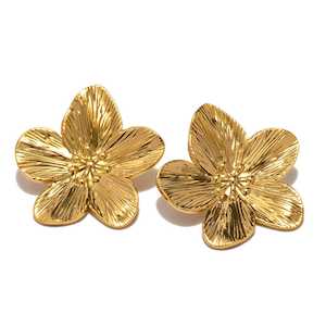 18k Gold Plated Jewellery: Hibiscus studs
