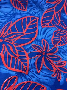 IP87 – Island Prints – Large Red and Royal Flowers on Blue Leaves – 1.15cm&hellip;