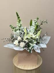 Floral Bouquets: Neutral Posy Bag