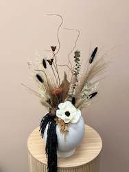 Dried Flowers: The Neutral Dried Arrangement