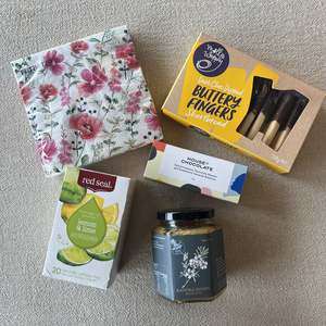 Gift Boxes: Tea Lovers Gift Pack
