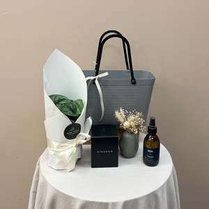 Gift Boxes 1: Botanical Retreat Gift Box