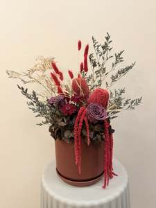 Merlot Dried Arrangement