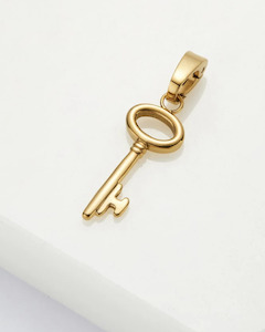 Jewellery/Necklaces: Key Charm - Gold