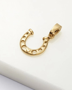 Jewellery/Necklaces: Horseshoe Charm - Gold
