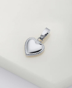 Jewellery/Necklaces: Heart Charm - Silver