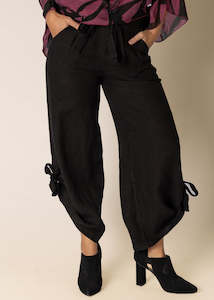Fashion Pants Leggings: Gabriella Linen Pants in Onyx