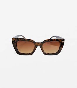 Fashion Sunglasses: Sunglasses - High Street Tortoiseshell