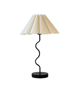 Homeware Lighting: Wavy Table Lamp - Black