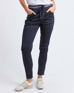 Fashion Pants Leggings: Sylvia Jogger - Navy