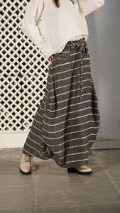 Fashion Skirts Shorts: Donovan Linen Blend Skirt in Onyx