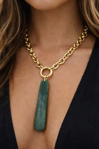 chunky jewellery: MADÉ Ãtaahua Pounamu Necklace