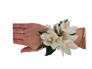 Flowers: Wrist Corsage