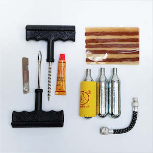 Adly Cat 125 All: Tubeless tyre repair kit T-reamer-plugs-CO2-valve Tech7 ^ (TRCO2K)