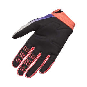 Apparel Accessories: W 180 Collect Glove