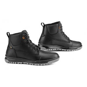 Shoes: FALCO Patrol Boots