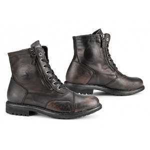 Shoes: FALCO Aviator Boots
