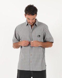 T&C CODED S/S SHIRT - GREY