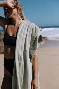 Essentials: LAYDAY TIDE FRENCH TERRY - SEAGRASS