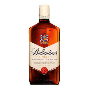 Whiskey: Ballantine's Finest Blended Scotch Whisky 1 Litre