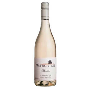 Rose: Wooing Tree Blondie 750ml