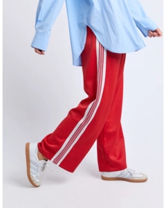 Everyday Essentials: Elm New York Pants - Cranberry