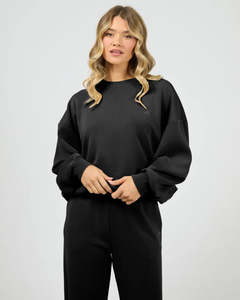 Everyday Essentials: All About Eve Luxe Active Box Crew - Black