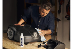 Cleaning and Maintenance Kit