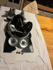 Catcher: Husqvarna 36" Rear catcher deck rebuild kit