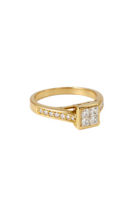Jewellery: 10ct Gold Princess Cluster Diamond Ring