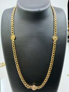 Necklaces: 9ct Yellow Gold Medusa Chain