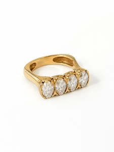 9ct Ring With Oval Diamonds 4cts 1/1