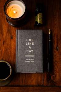 Diaries Calendars: Charcoal Canvas One Line a Day