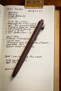 Pens: Uni-Ball Zento - Umber 0.7mm
