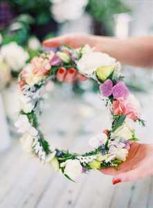 Products: Abundant floral hair crown