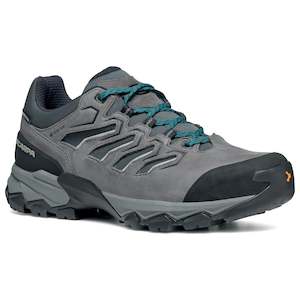 Footwear: Moraine GORE-TEX