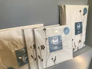 Chauffeur Gifts: Amalia 5-piece Duvet Set