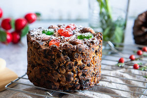 Products: Christmas Cake Small - Mummys Yummys