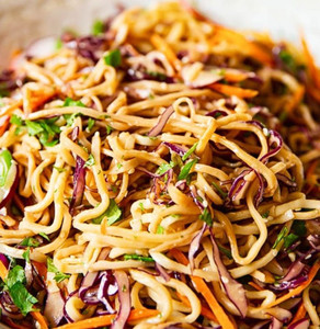 Noodle Salad www.munchpalmy.net