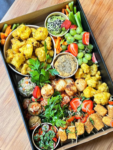 Products: Veggie or Vegan Mezze Platter www.munchpalmy.net