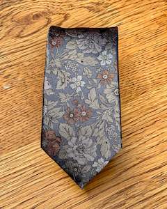 Accessories: Silandro | Pure Silk Tie | Grey Floral