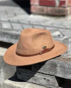 Hats: Electric Pukeko | Findlay | Wide-brim Hat | 100% Wool | Tan