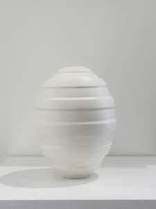 John Parker: #25-1 MATT WHITE RIDGED VESSEL