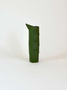 Annette Bull 1: 17. DARK GREEN CYLINDER JUG SMALL