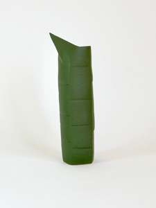 Annette Bull 1: 6. DARK GREEN CYLINDER JUG TALL