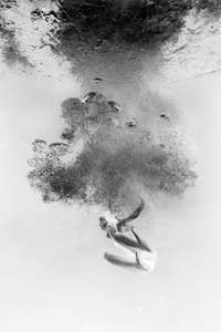 VEIL OF LIGHT (ARRESTING), 2025