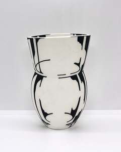 #238 GRAPHIC GLASS