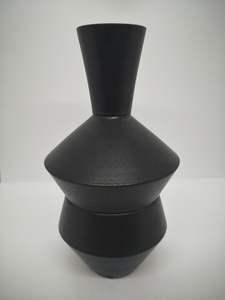 #24-3 MATT BLACK ZIG ZAG BOTTLE